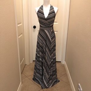 NWOT White House Black Market Maxi Dress 00